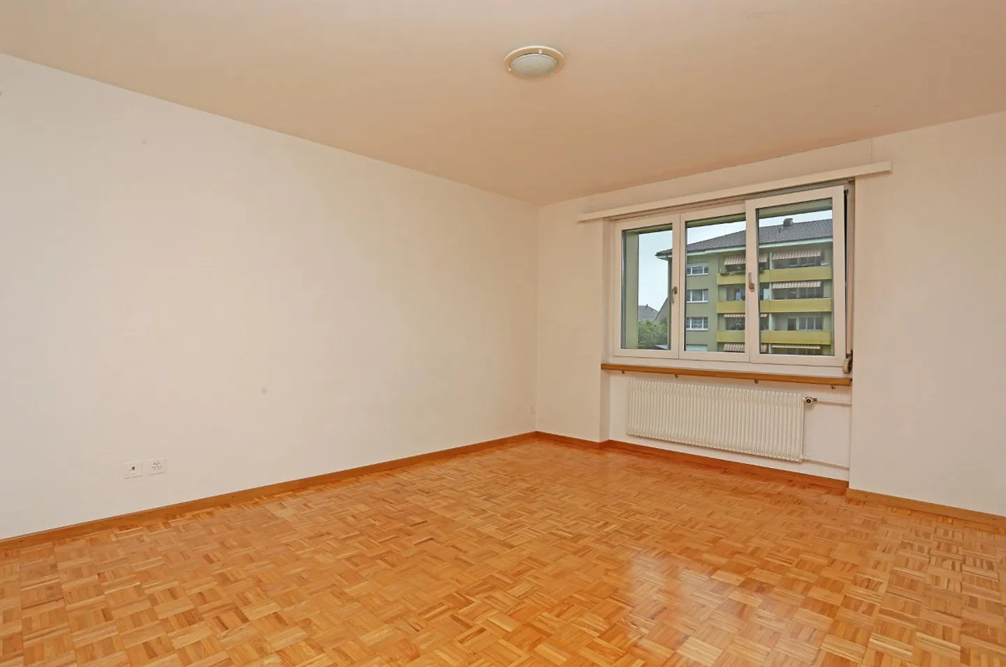 Appartement spacieux 3.5 pièces - Photo 4 sur 8