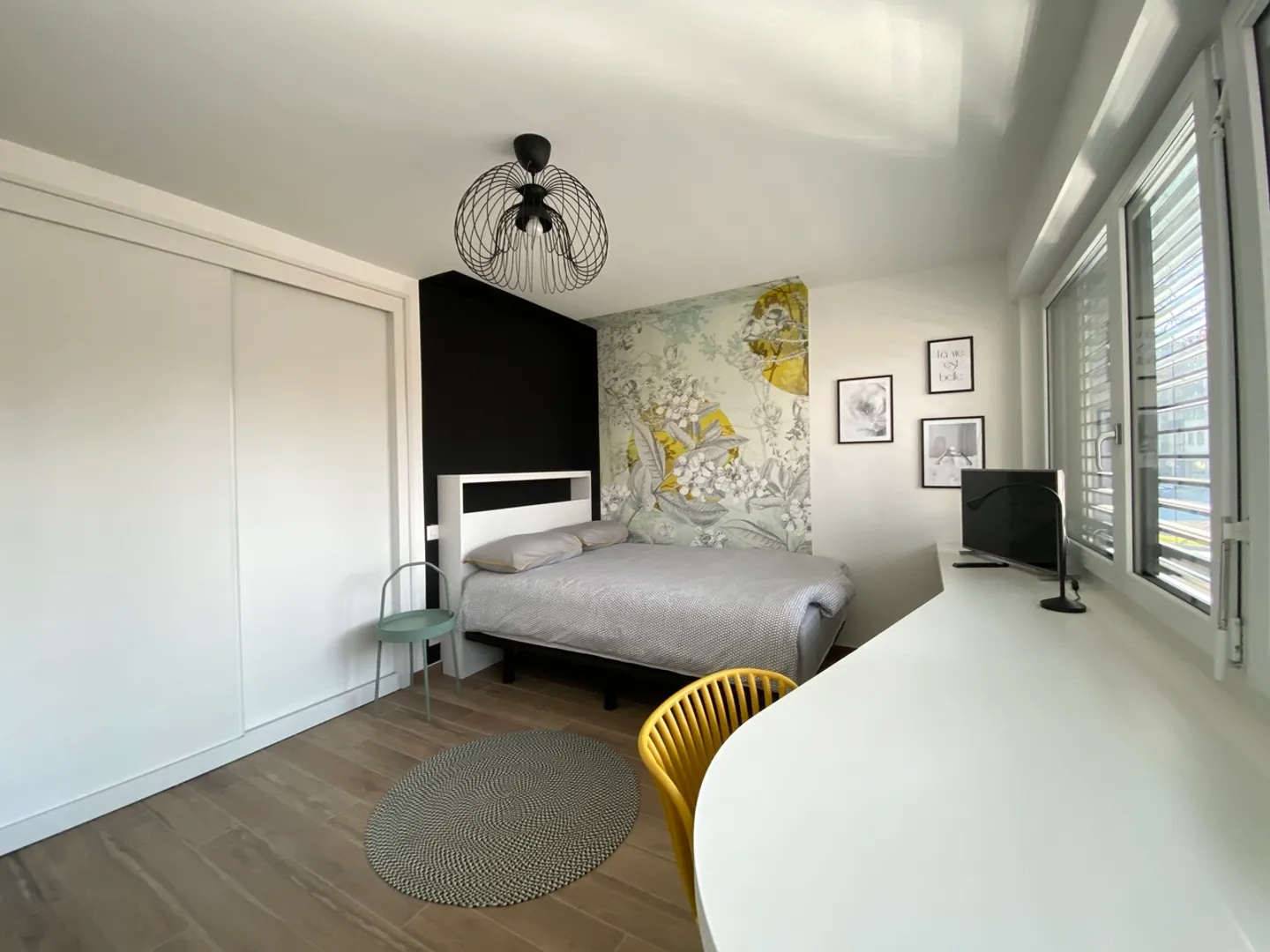 Studio meublé à deux pas de la gare de Sion - Photo 1 of 4