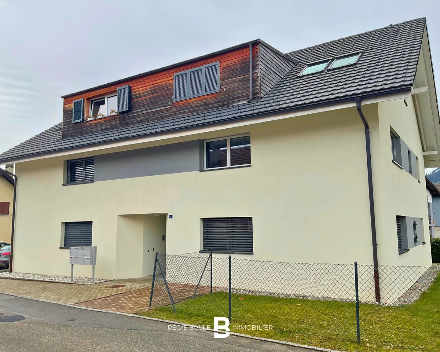 La Tour-de-Trême - Bell'appartamento di 3.5 locali in affitto - Foto 1 di 6