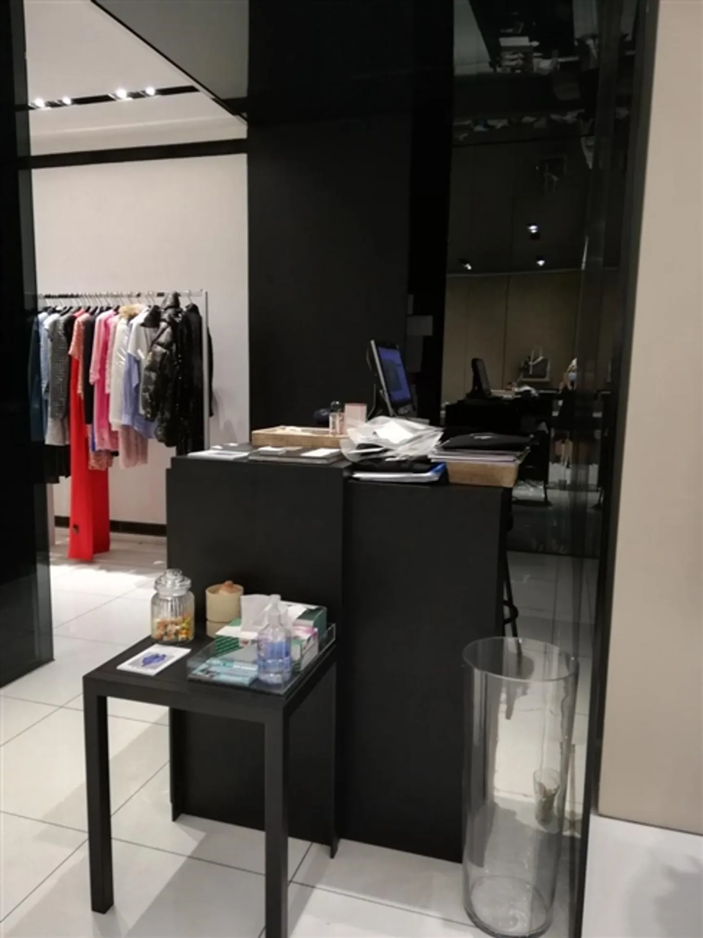 OPPORTUNITY - HYPERCENTER - 90 M2 ARCADE IS BEING HANDED OVER - Photo 9 of 13