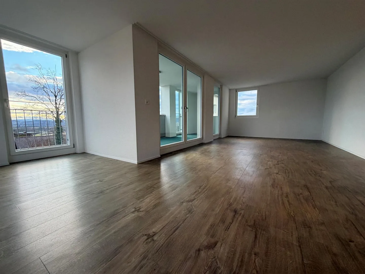 Appartamento Moderno in Standard di Proprietà - Foto 3 di 12