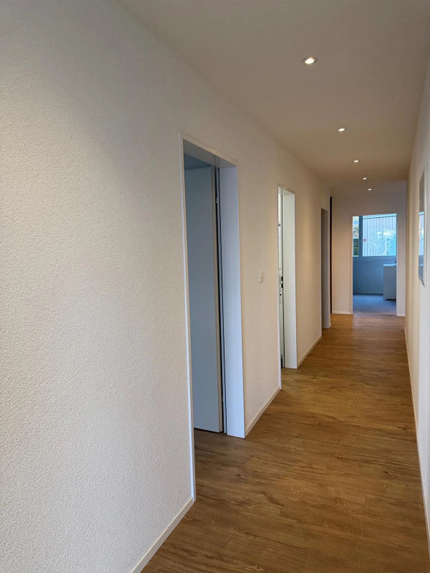 Appartamento Moderno in Standard di Proprietà - Foto 4 di 12