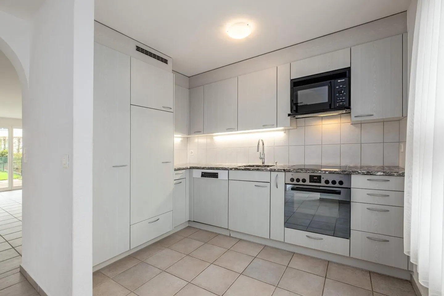 Casa a schiera adatta alle famiglie nel verde - Foto 2 di 13