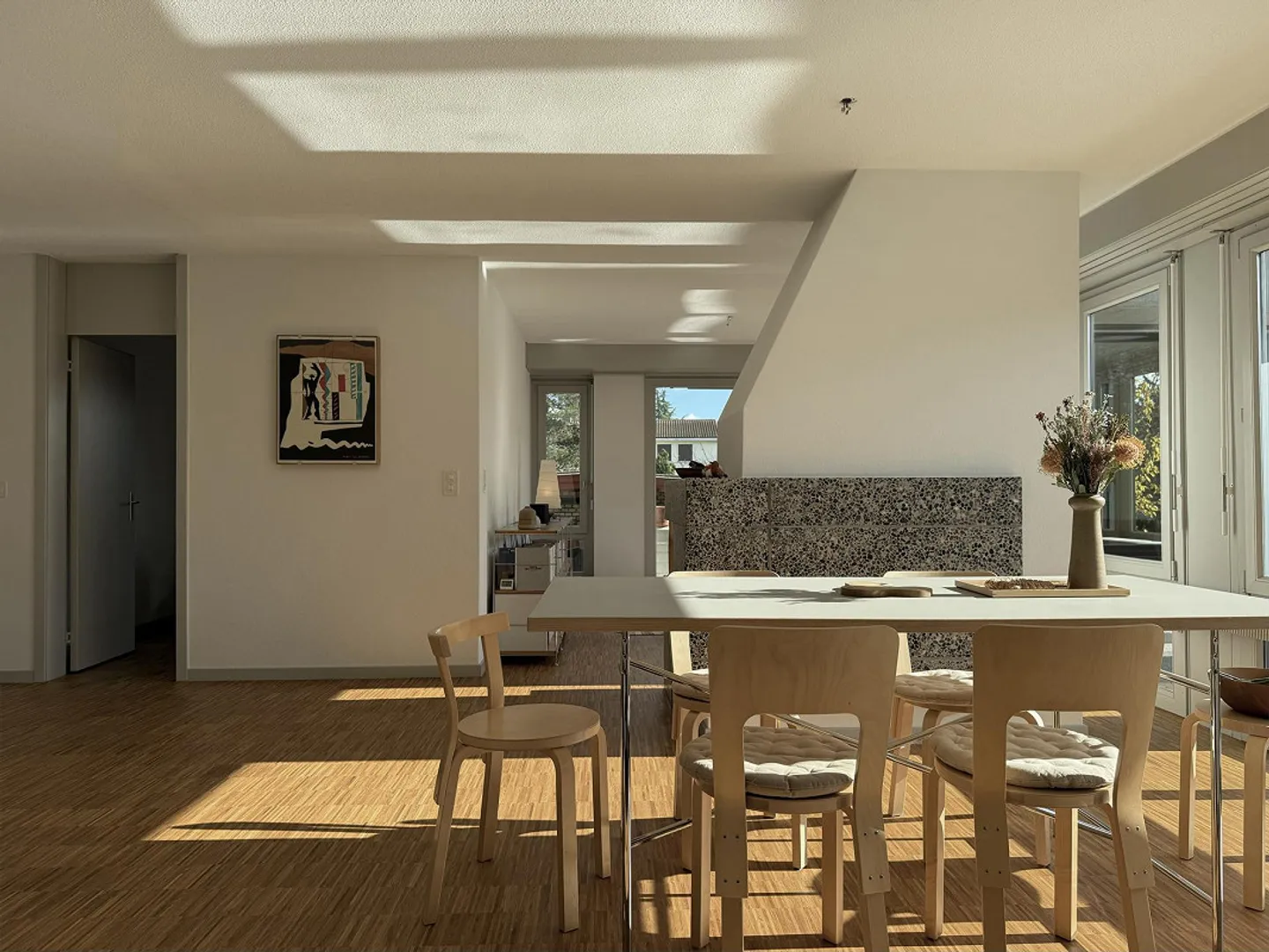 Spektakuläre 3.5-Zimmer-Wohnung im sonnigen Zürich Höngg - Foto 2 von 12