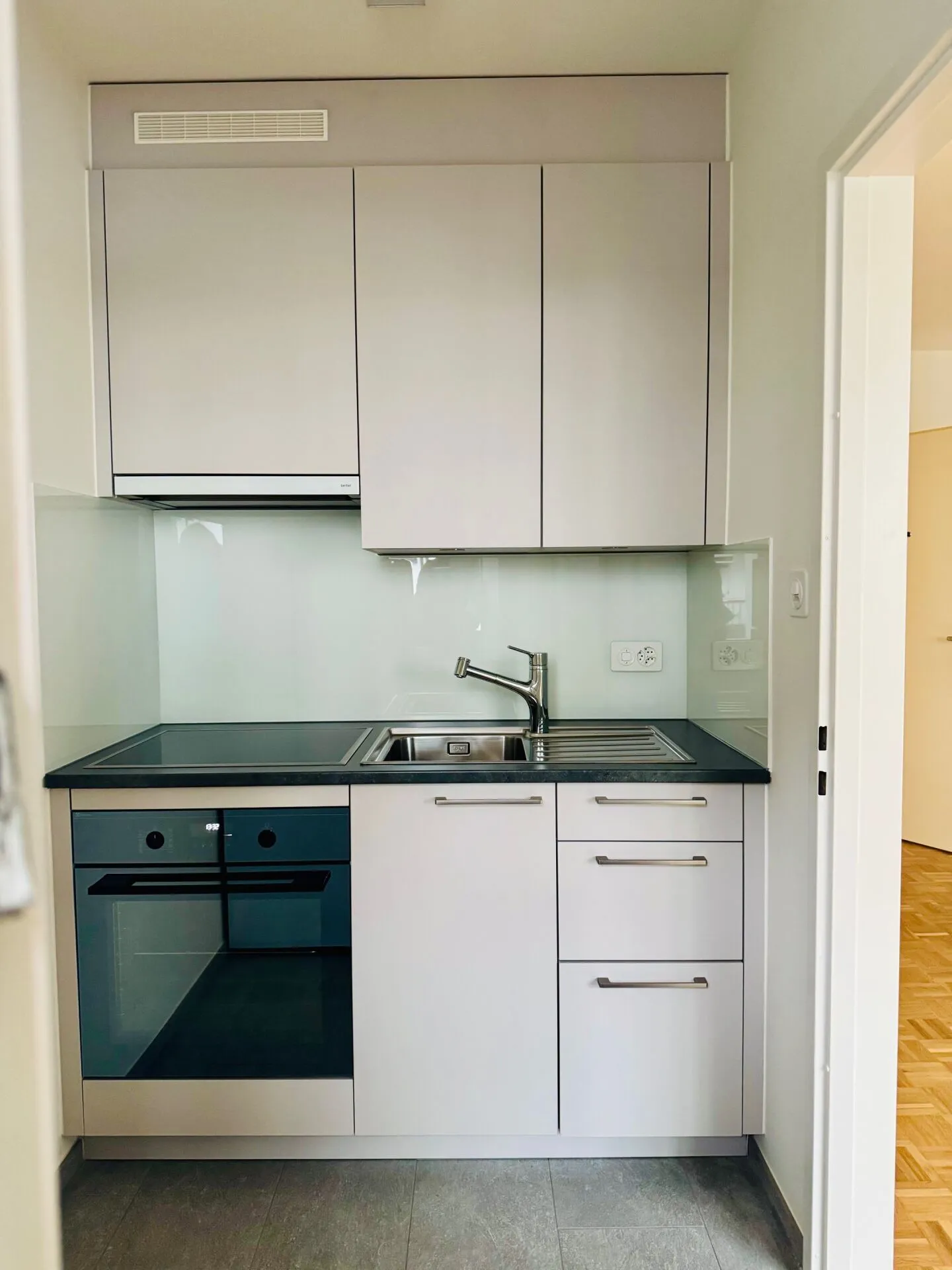 Appartamento 1 camera al 1° piano, Wiesenstrasse 18 Basilea - Foto 3 di 7