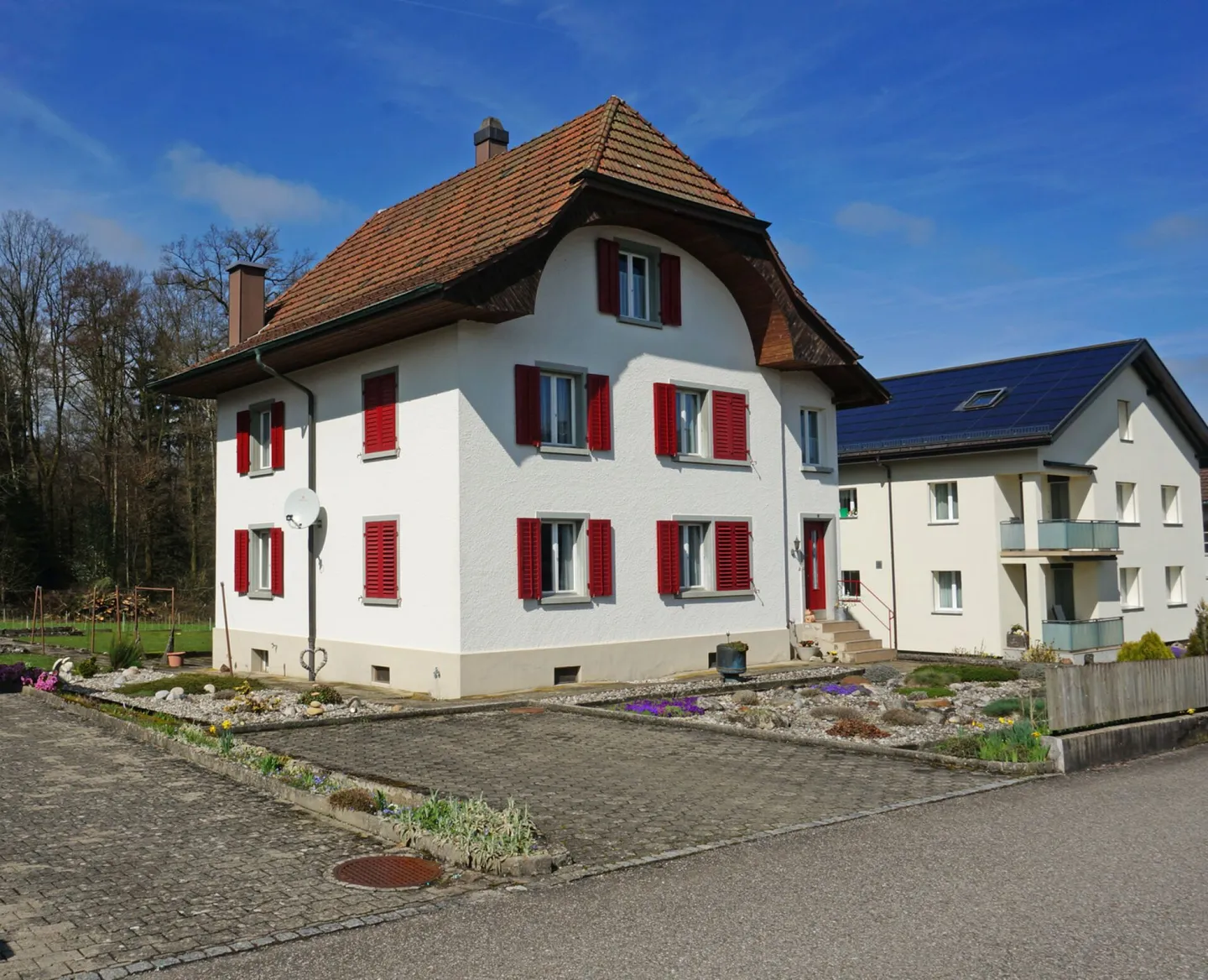 ...stilvolles Wohnhaus direkt an Feld und Wald... - Foto 1 von 14