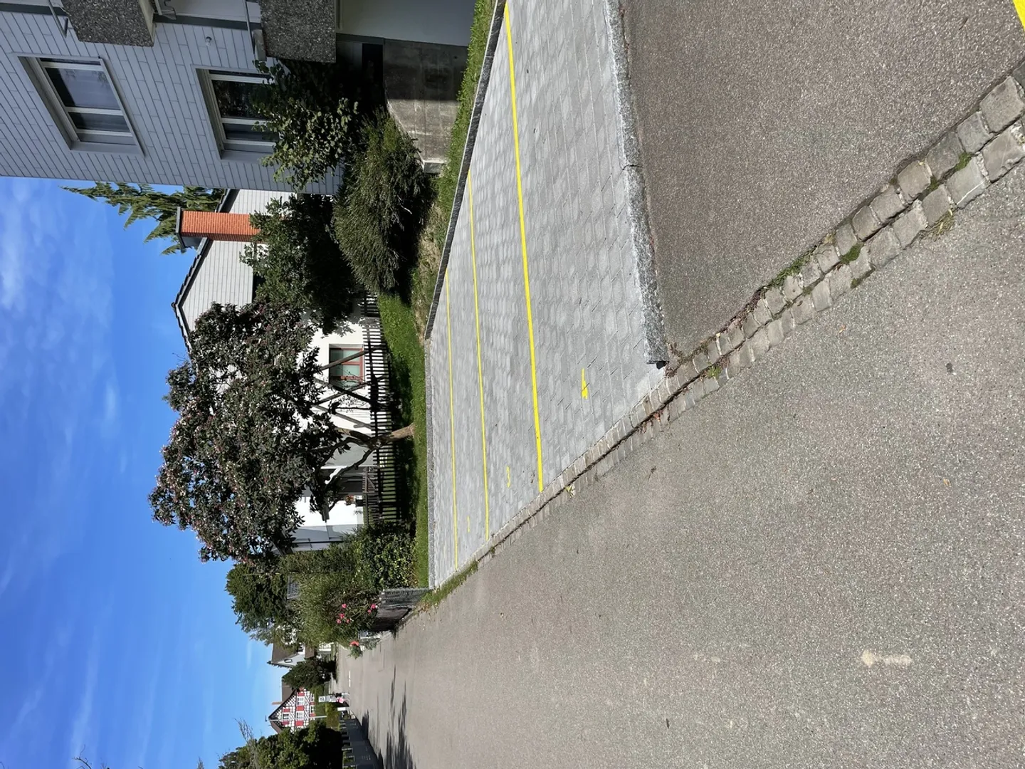 più posti auto gratuiti - Foto 1 di 4