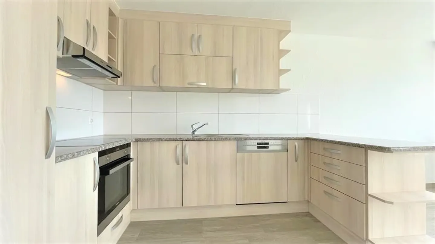 Appartement moderne de 3,5 pièces avec vue sur la montagne à Bellach - Photo 1 sur 11
