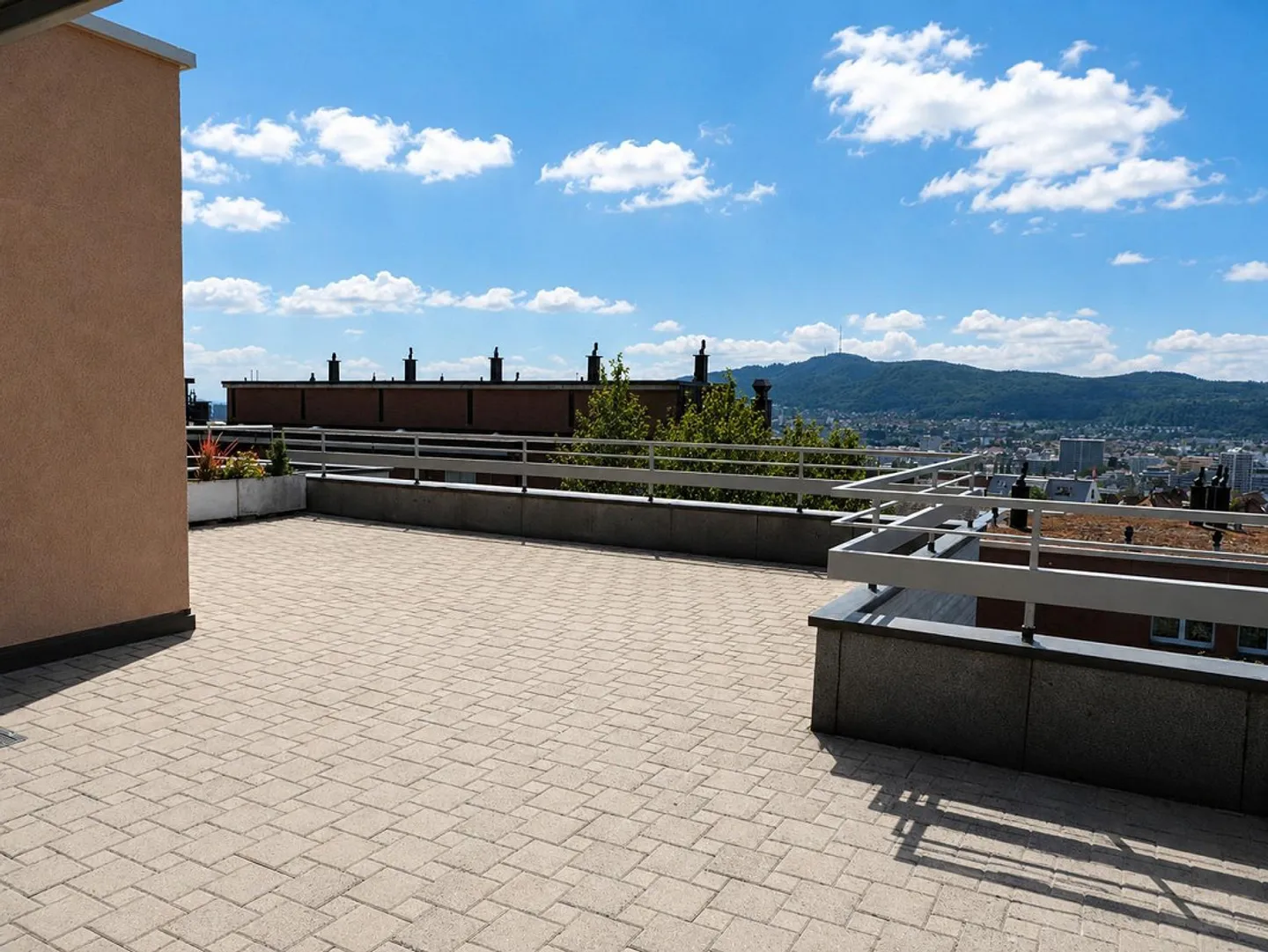 Attikawohnung mit Grosser Terrasse - Foto 7 von 11