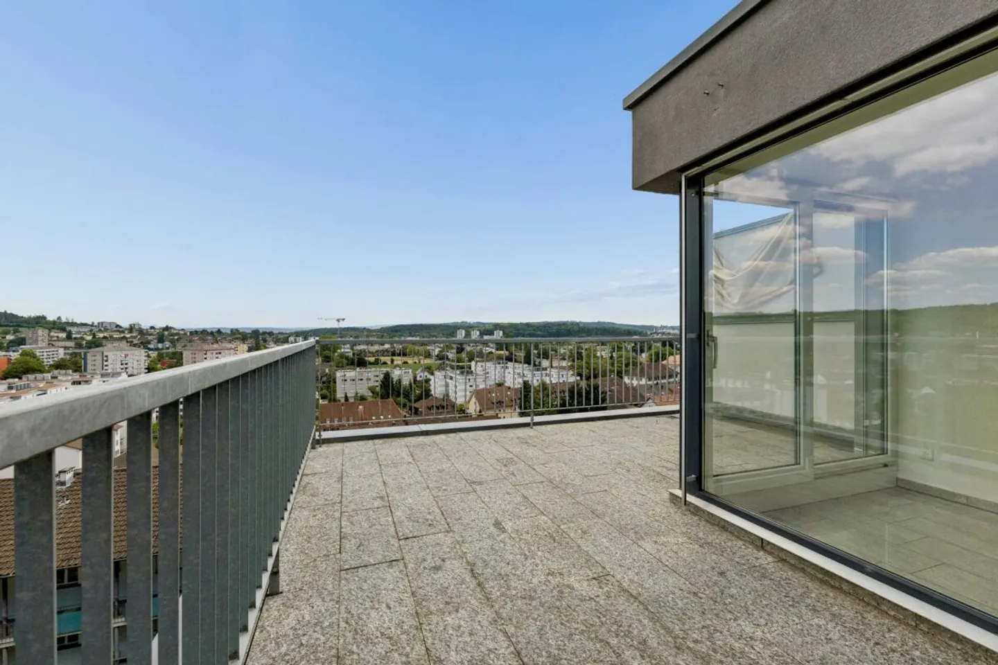 Modern Corner House with Terrace - Photo 10 of 13