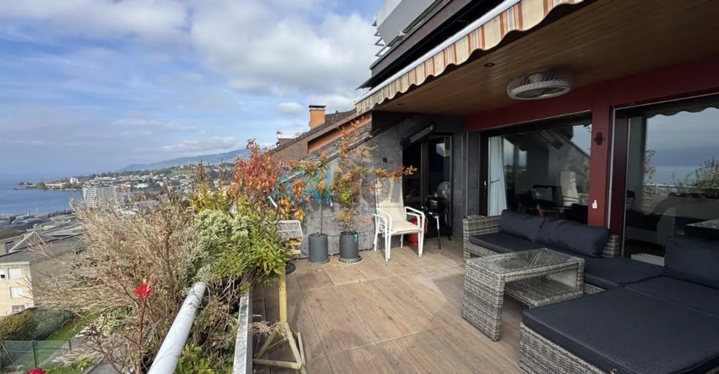 Un indirizzo privilegiato a Montreux! 4,5 locali con vista lago e balcone - Foto 10 di 10