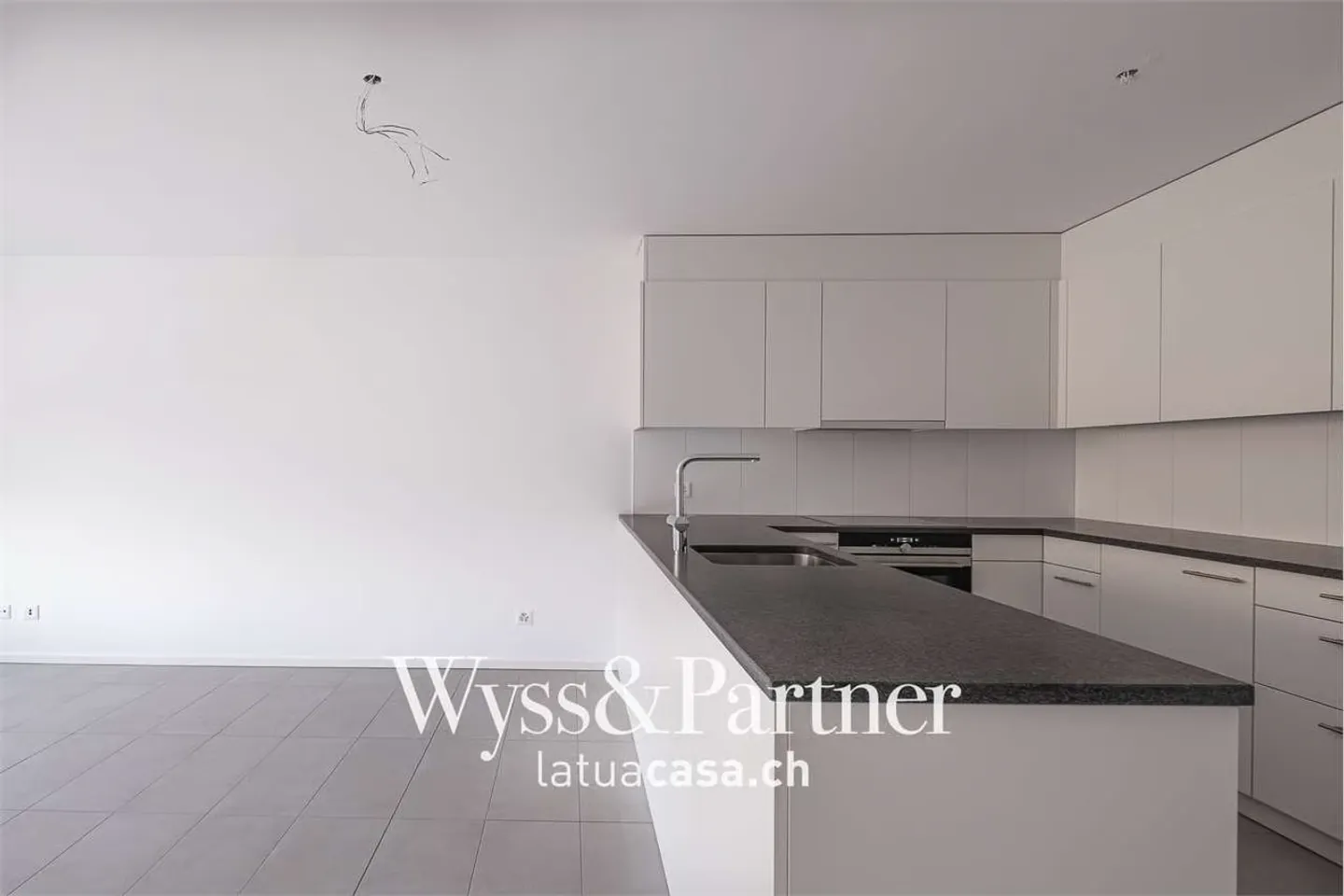3 MOIS GRATUITS - Appartement moderne de 2,5 pièces - Photo 1 sur 7