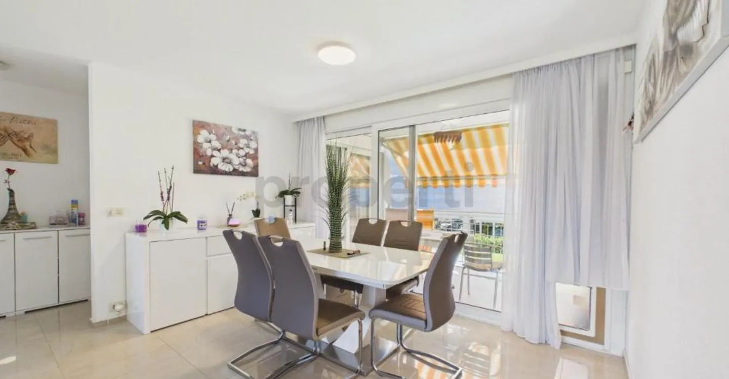 Elegant 4.5 rooms in Gordola – high standard in a serviced neighborhood - Photo 5 of 13