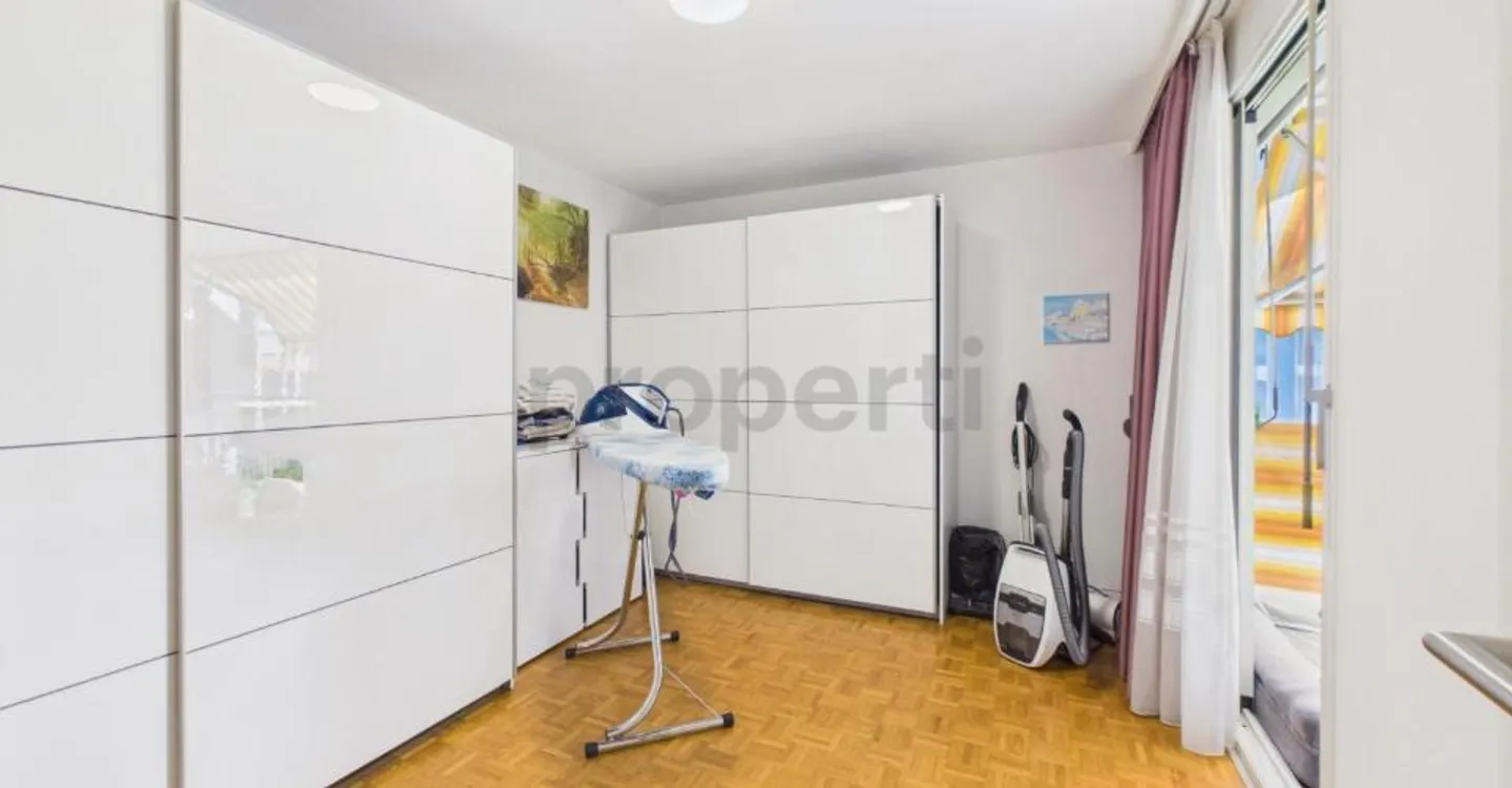 Elegant 4.5 rooms in Gordola – high standard in a serviced neighborhood - Photo 9 of 13