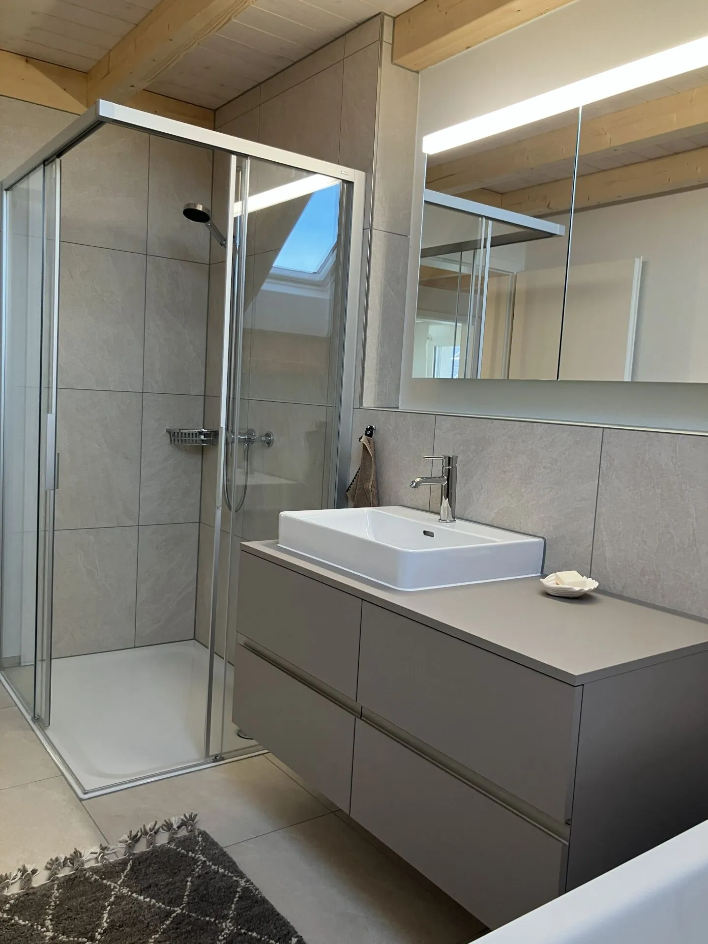 Sample Apartment in Gässli Grünenmatt - Photo 4 of 9