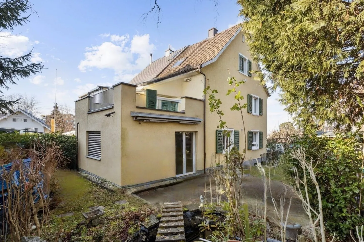 Maison jumelée charmante située au centre - Photo 1 sur 5