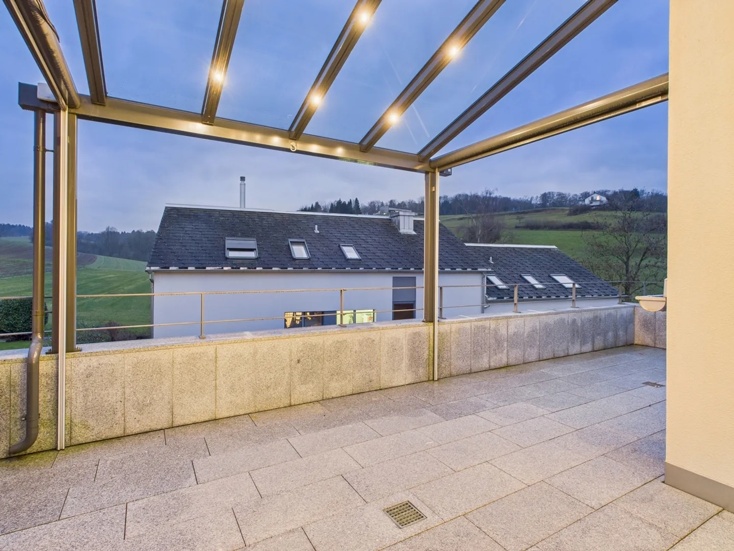 Modern 5.5-room apartment with lift and parking, Muri AG - Photo 1 of 12