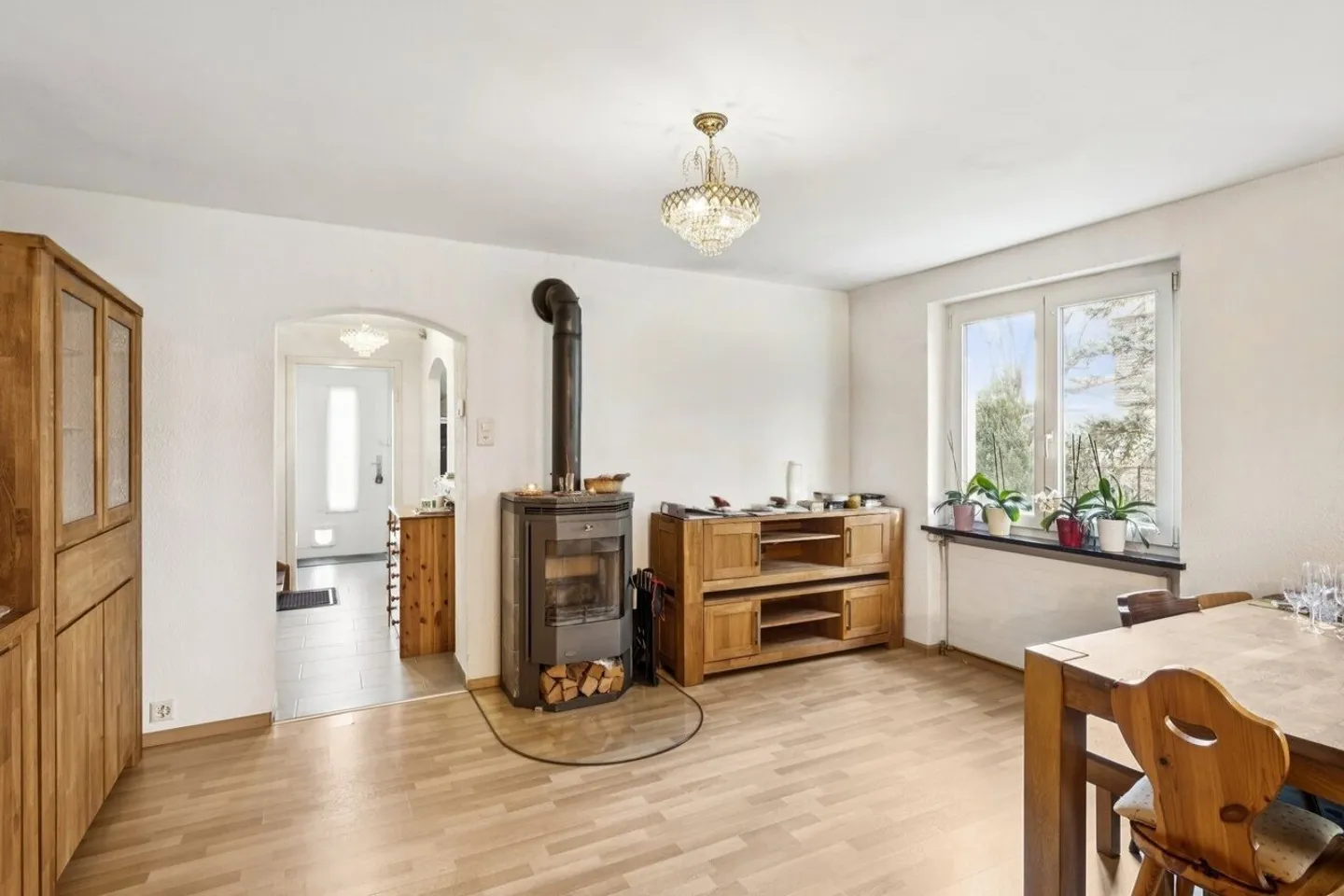 Maison jumelée charmante située au centre - Photo 2 sur 5