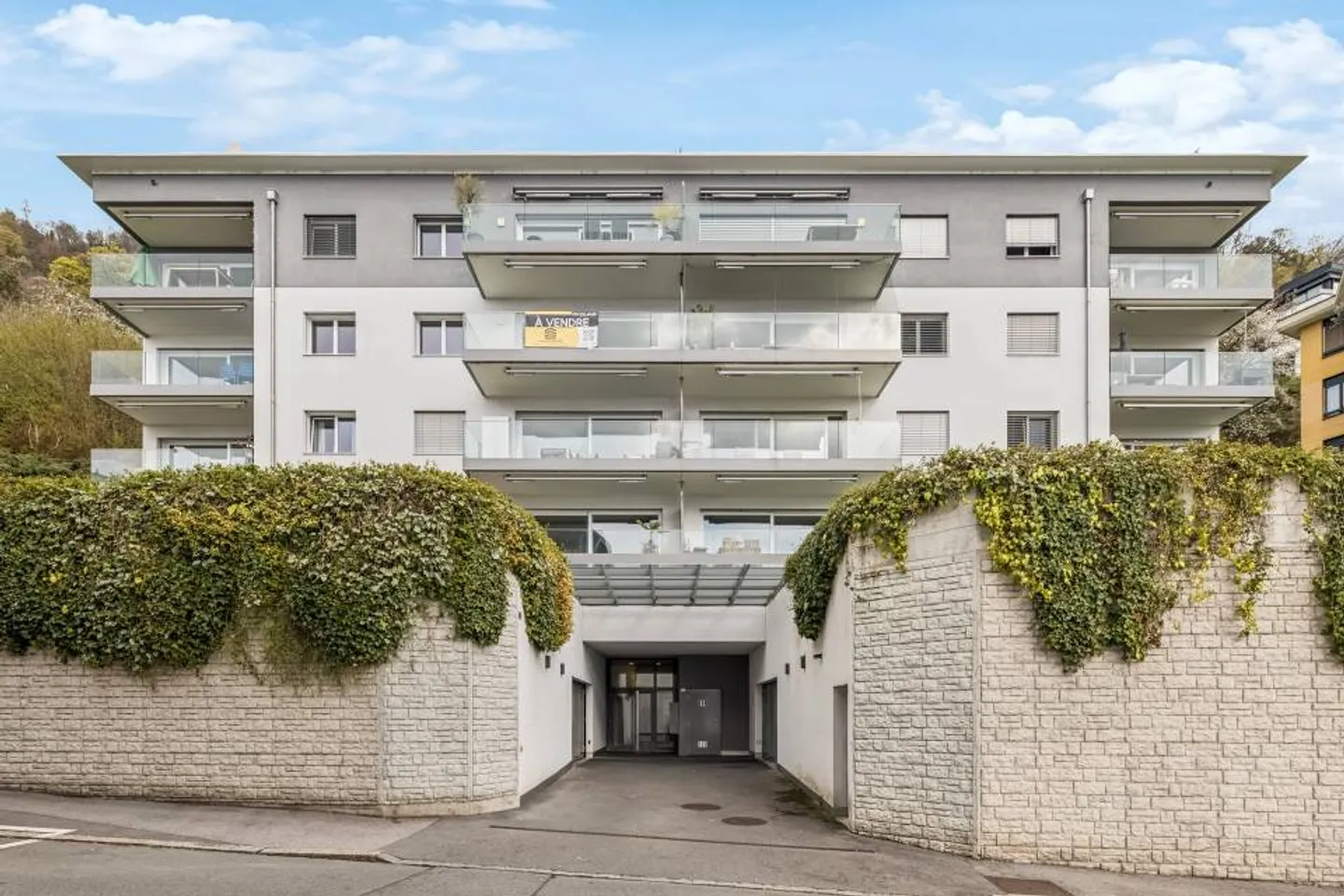 2-Zimmer-Wohnung mit Seeblick und ausgezeichneter Lage. - Foto 3 von 13