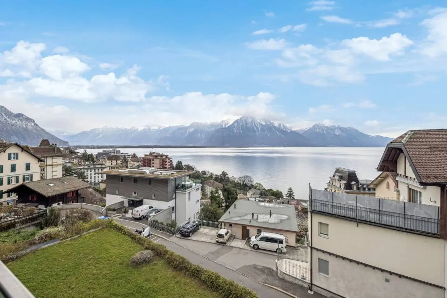 2-Zimmer-Wohnung mit Seeblick und ausgezeichneter Lage. - Foto 4 von 13