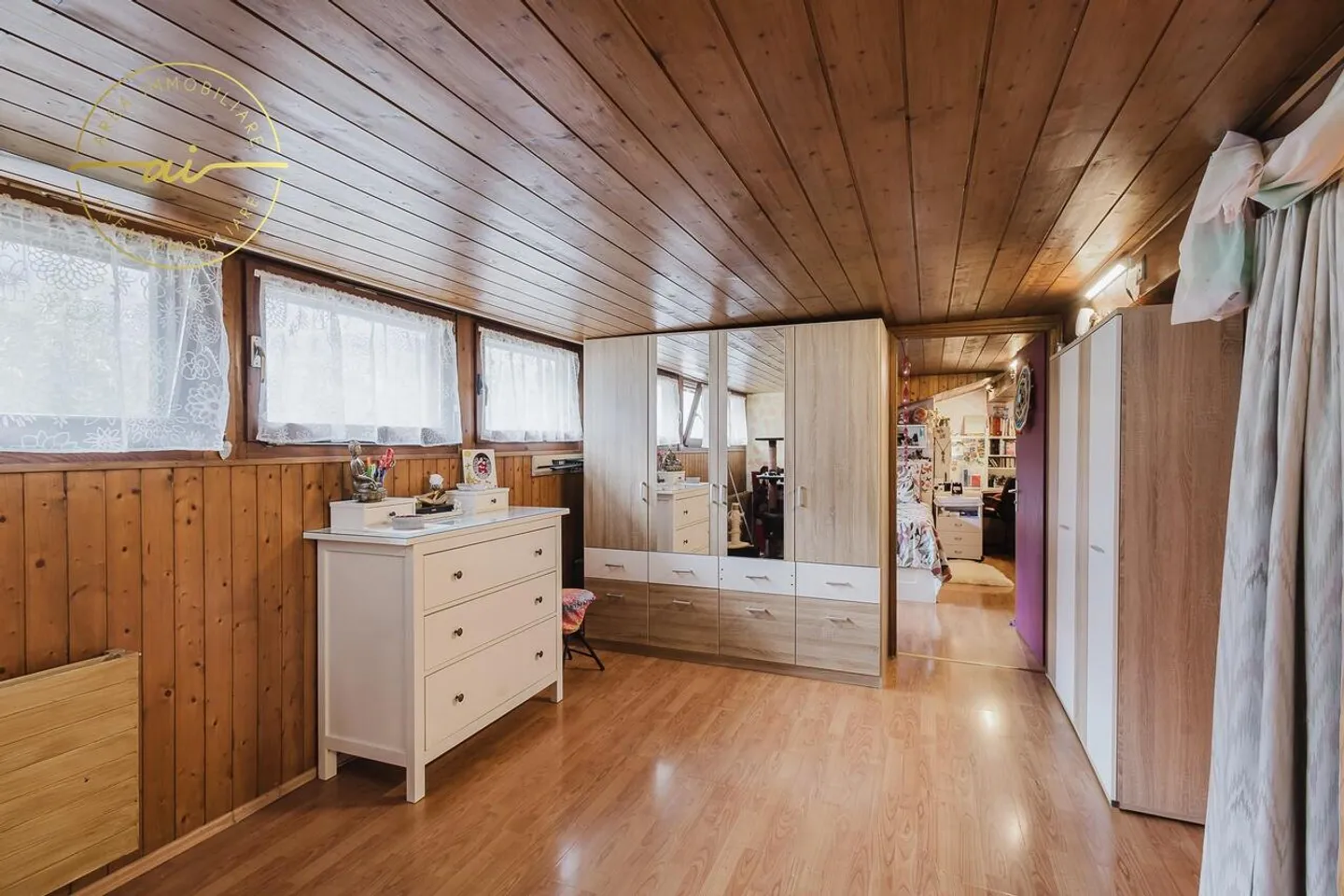 MAISON INDIVIDUELLE AVEC JARDIN ET PISCINE - Photo 11 sur 13