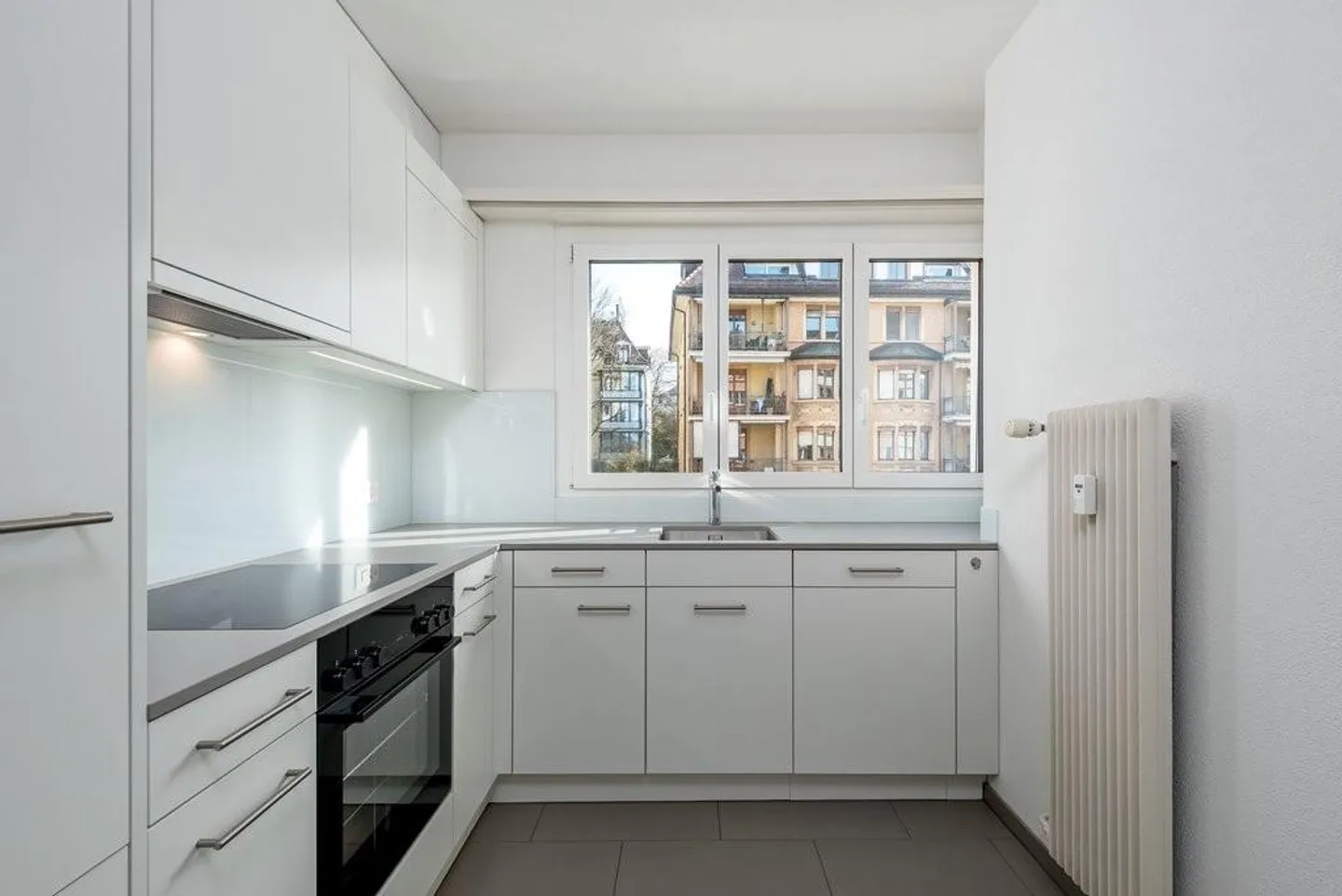 Your Apartment with a View in District 6 - Photo 4 of 12