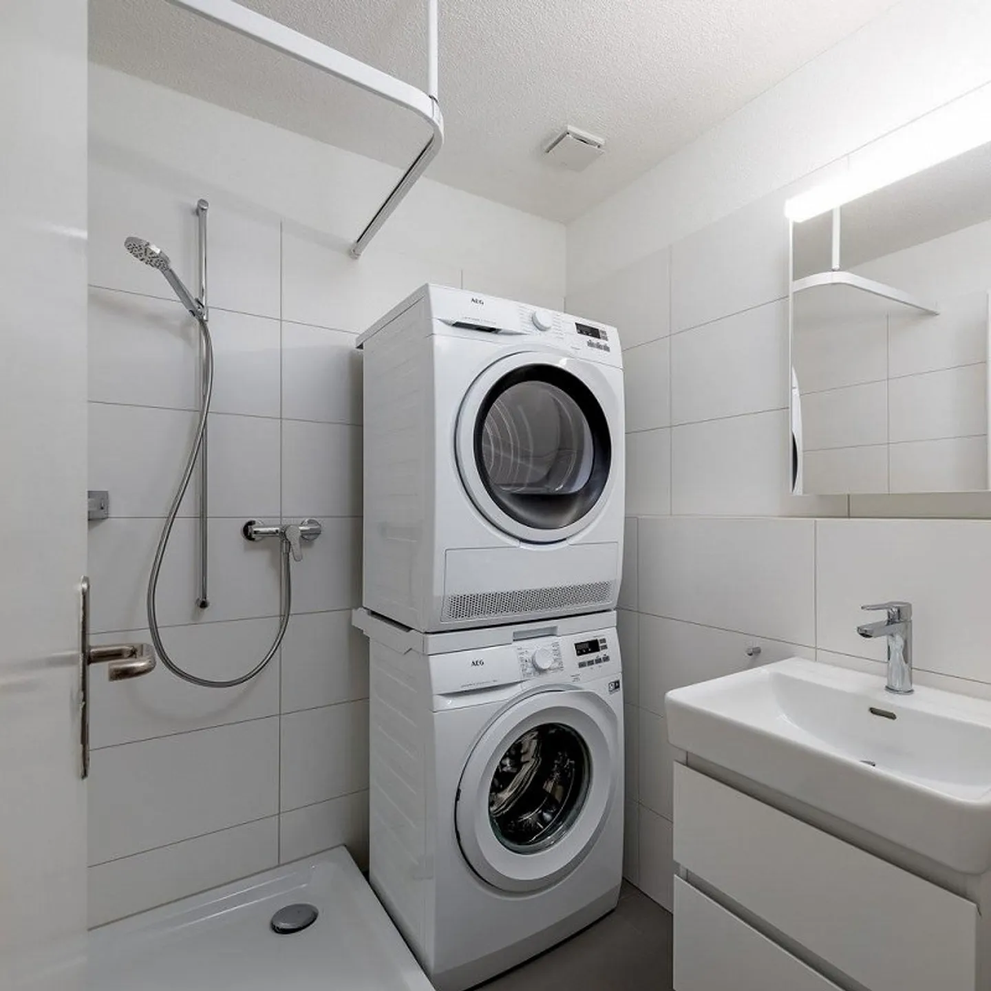 Your Apartment with a View in District 6 - Photo 6 of 12