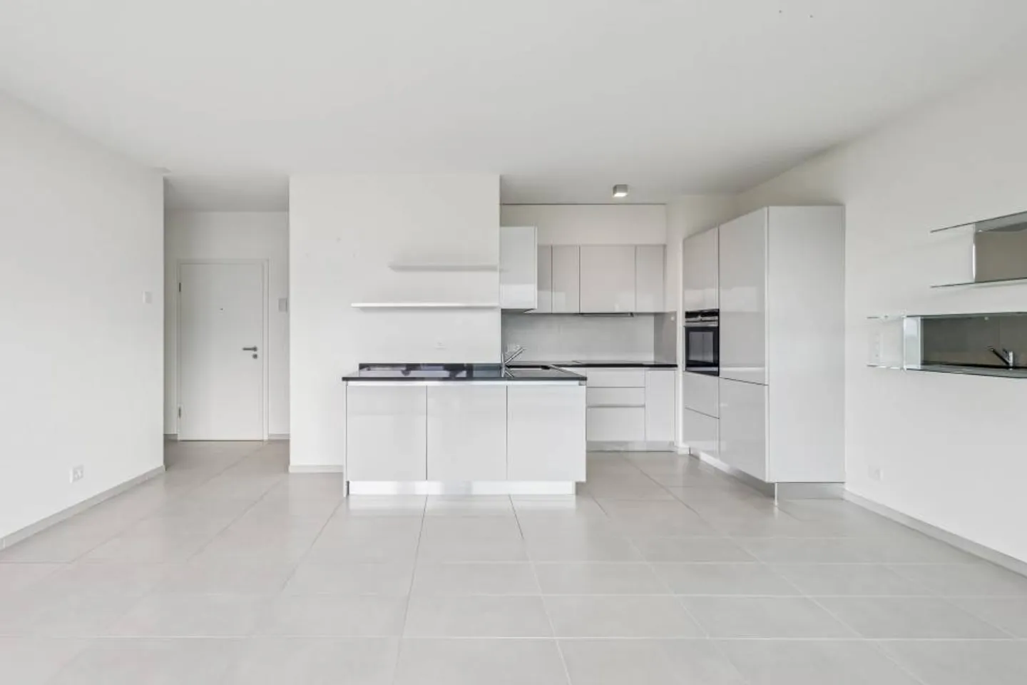 2-Zimmer-Wohnung mit Seeblick und ausgezeichneter Lage. - Foto 12 von 13