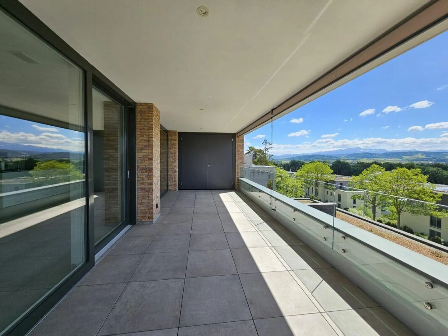 Dreamlike 3.5-Room Terrace Apartment including 2 Parking Spaces - Photo 1 of 19