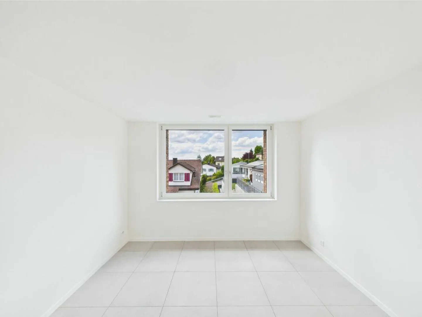 Dreamlike 3.5-Room Terrace Apartment including 2 Parking Spaces - Photo 5 of 19