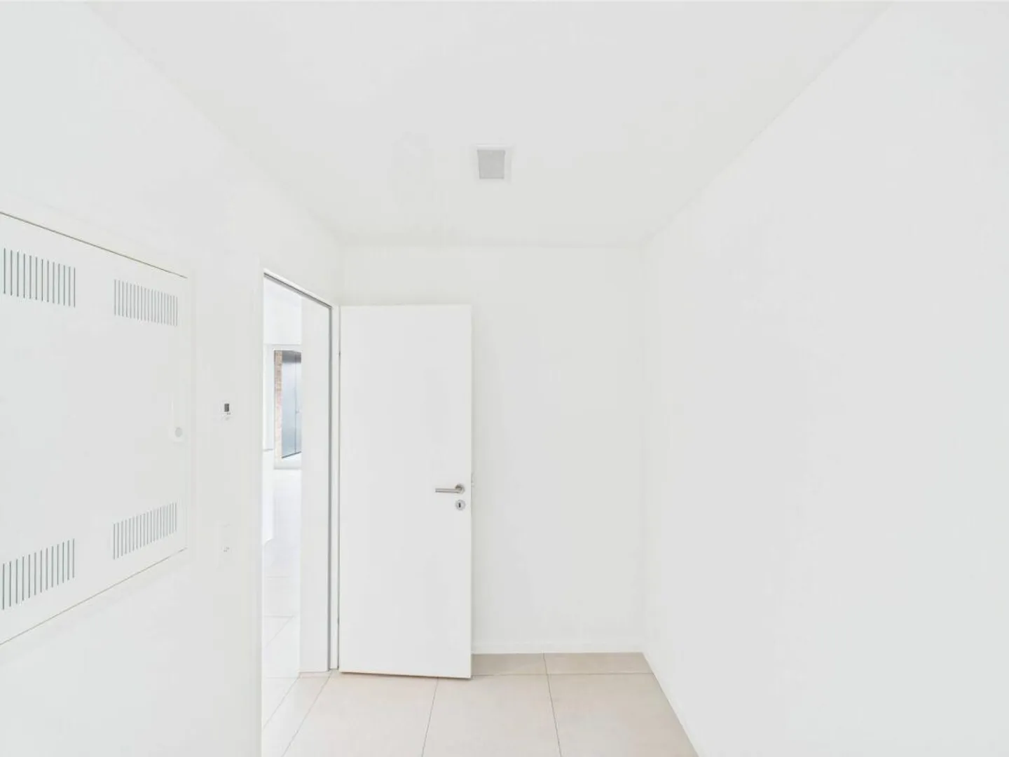 Dreamlike 3.5-Room Terrace Apartment including 2 Parking Spaces - Photo 14 of 19
