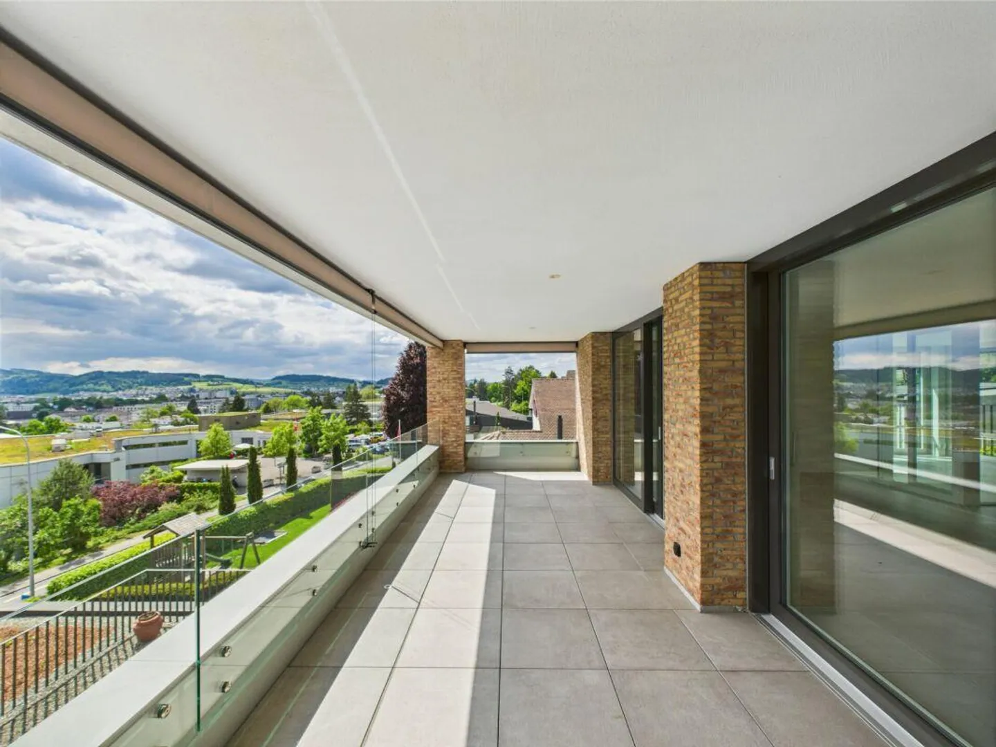 Dreamlike 3.5-Room Terrace Apartment including 2 Parking Spaces - Photo 16 of 19