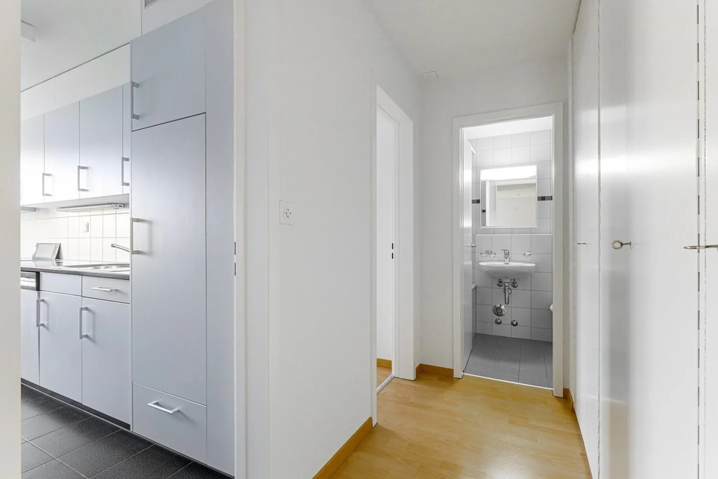 Helle 4.5-Zimmer-Wohnung in Utzenstorf - Foto 4 von 11