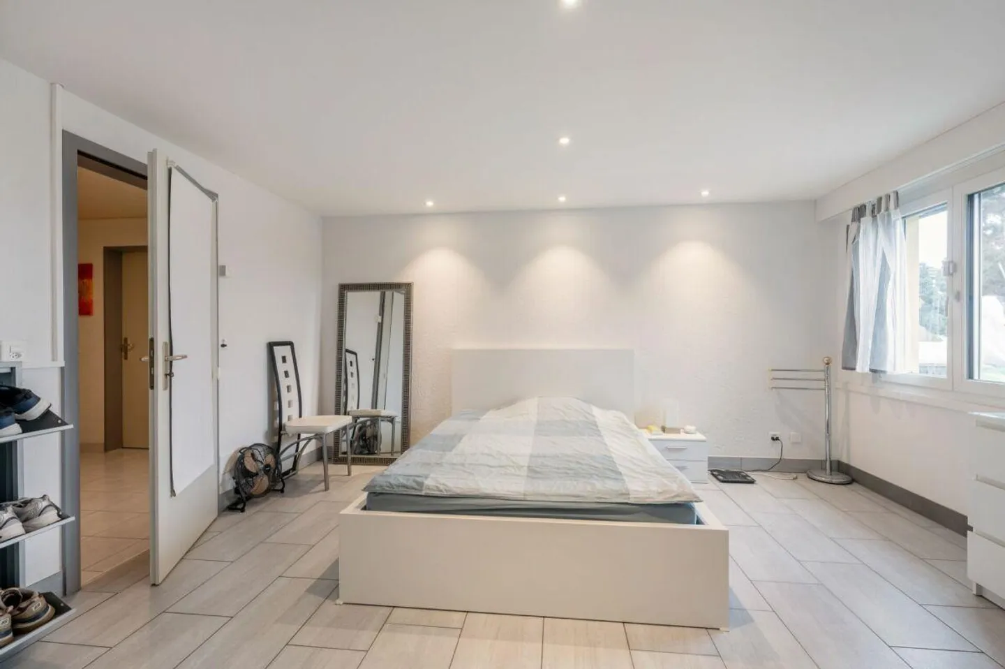 Above the rooftops of Brugg - 4.5-room terrace house with two terraces - Photo 12 of 17