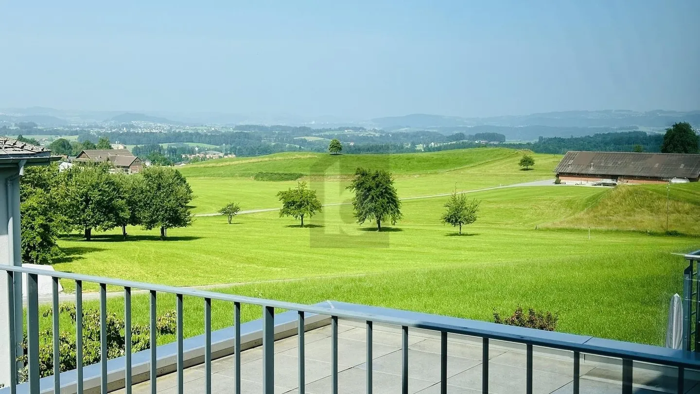 FAMILIENFREUNDLICH MIT SONNIGEM GARTEN! - Foto 2 von 4