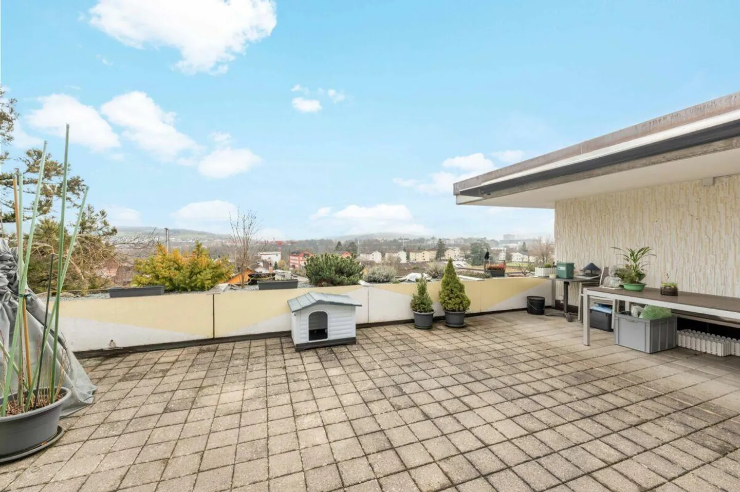 Above the rooftops of Brugg - 4.5-room terrace house with two terraces - Photo 13 of 17