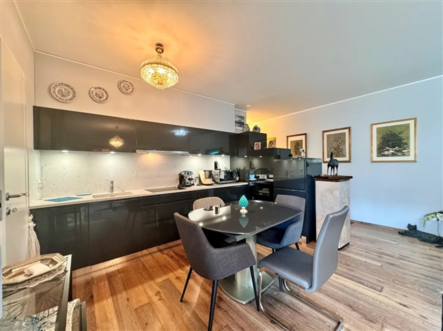 Appartement 3.5 pièces avec double terrasse dans un emplacement privilégié au cœur de Lugano - Photo 5 sur 17