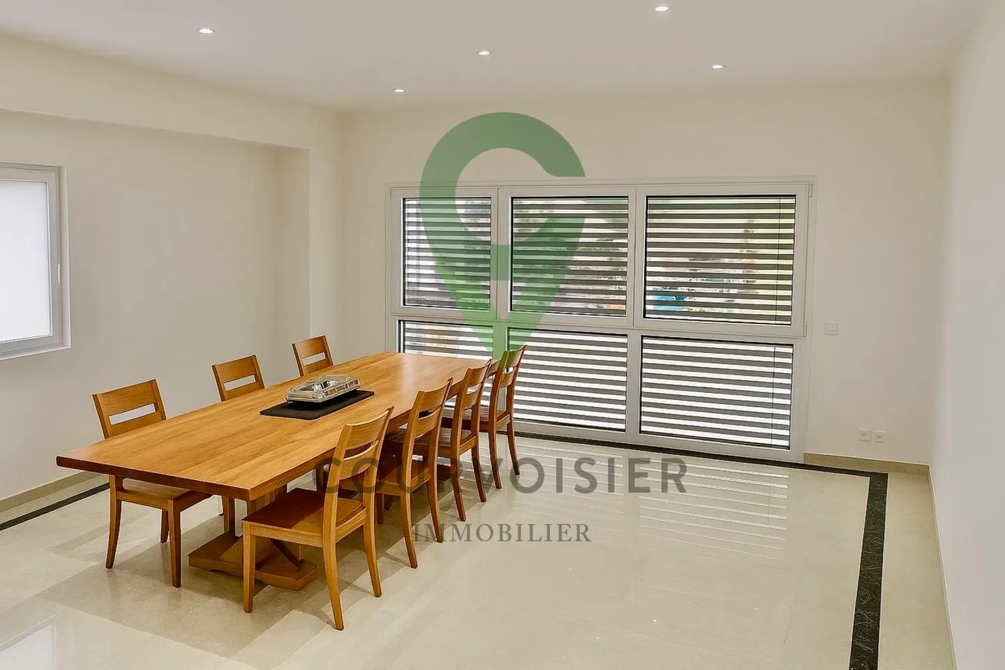 EXCLUSIVITY – Premium industrial hall of approx. 880 m² with offices and parking for rent - Photo 3 of 8