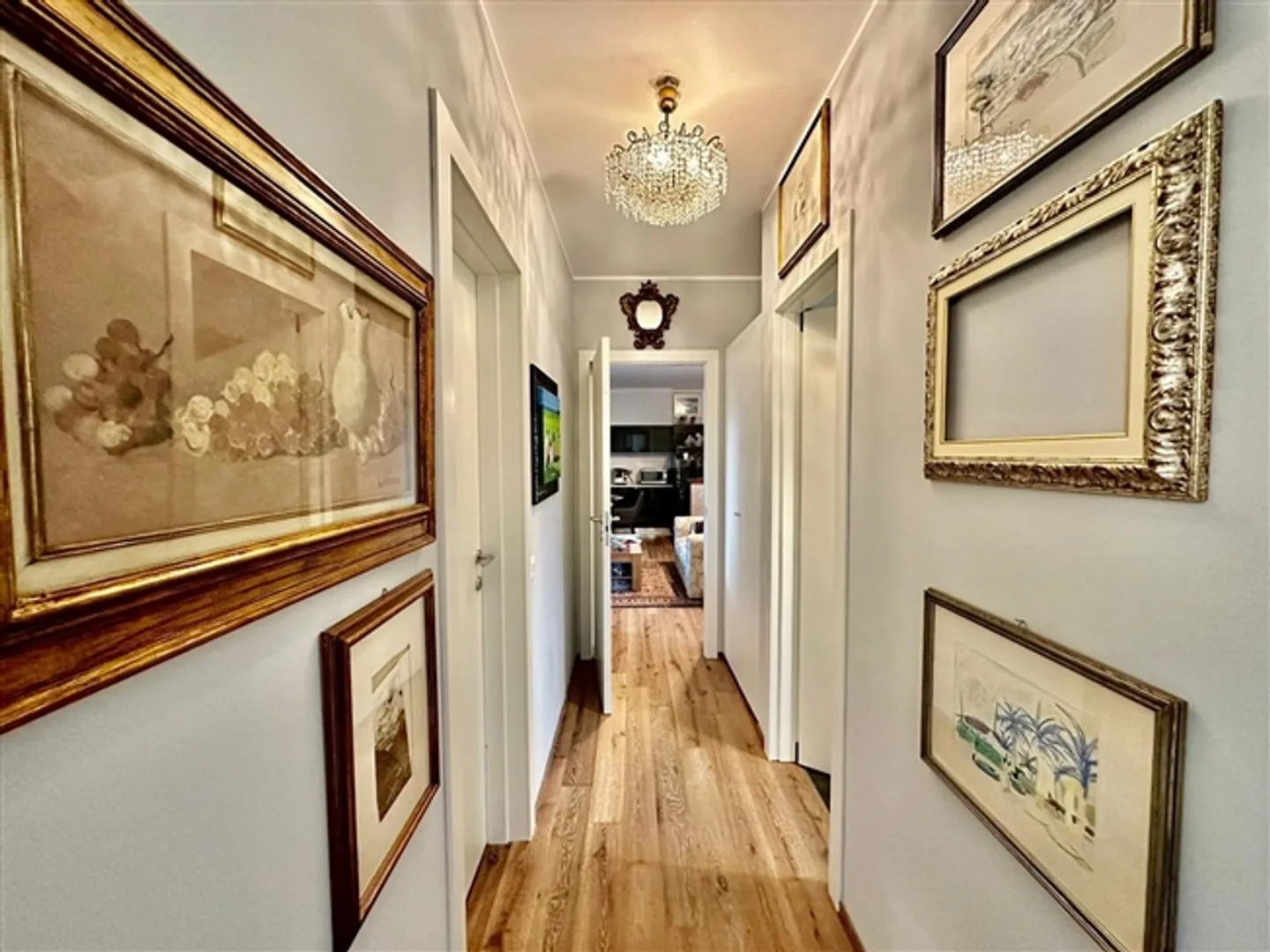 Appartement 3.5 pièces avec double terrasse dans un emplacement privilégié au cœur de Lugano - Photo 7 sur 17