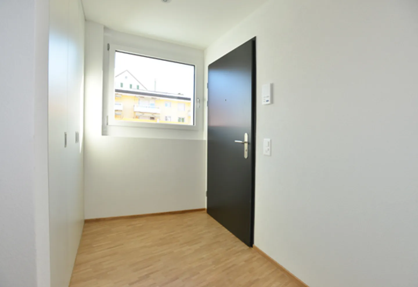 Attraktive Wohnung in Hinwil - Foto 1 von 8