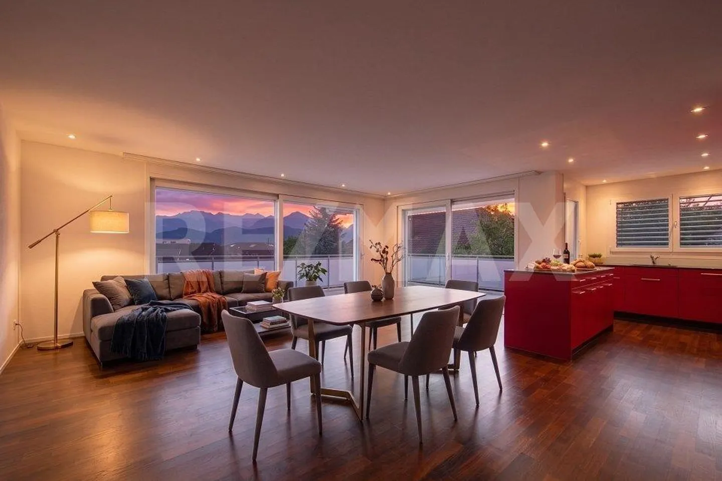 Appartamento elegante e luminoso di 3,5 locali con grande terrazza e panorama montano... - Foto 11 di 13