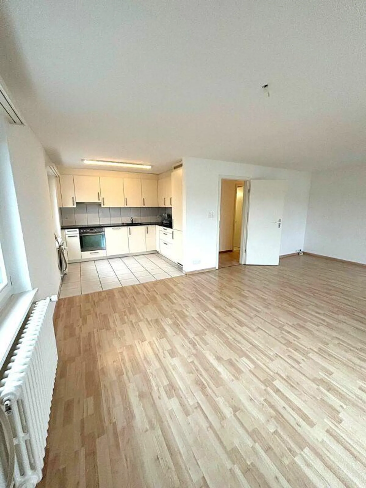 Bright 3.5 room apartment for rent - Photo 1 of 10