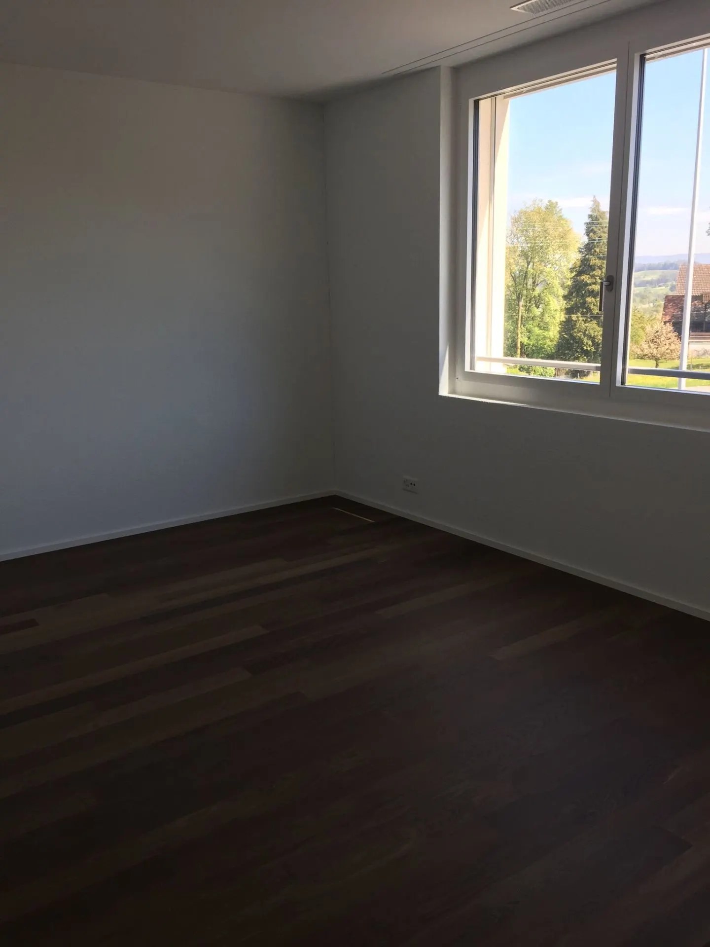 Generous 4.5-room apartment in the green - Photo 6 of 11