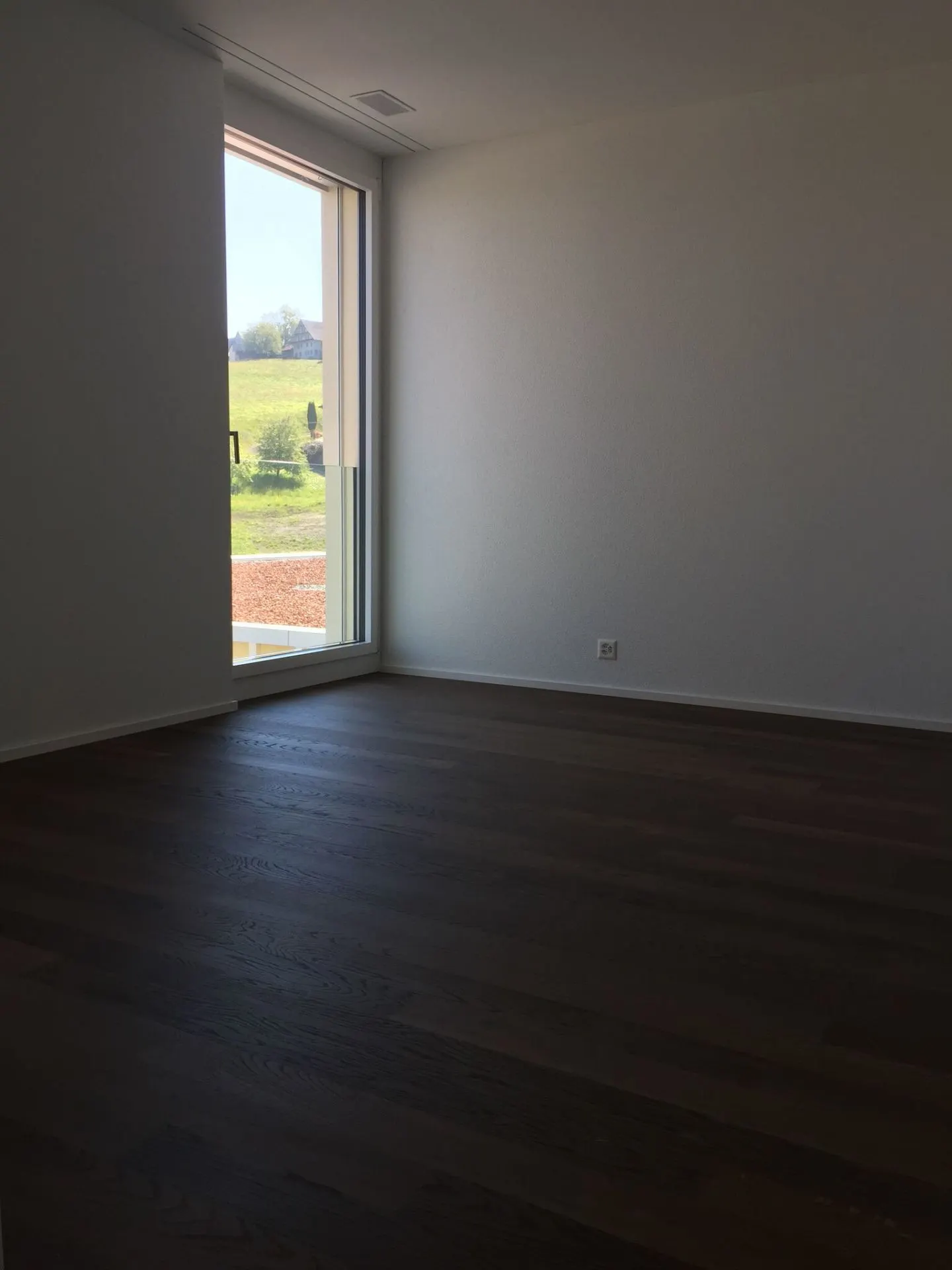 Generous 4.5-room apartment in the green - Photo 7 of 11
