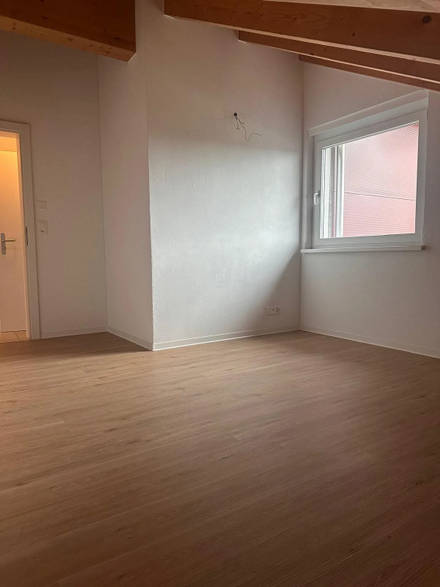 bright very large 3.5 room apartment - Photo 14 of 21