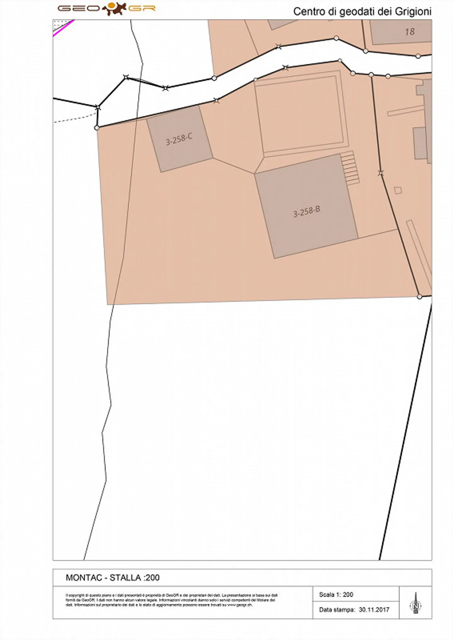 MONTACCIO - VAL BREGAGLIA TERRENO EDIFICABILE E STALLA ANTICA - Foto 4 di 4