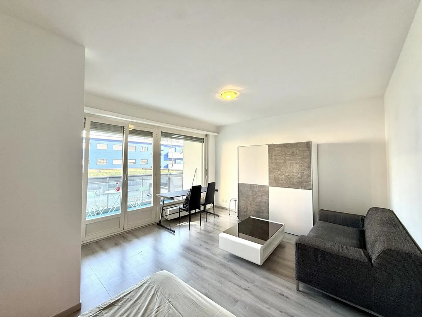 GREAT INVESTMENT JUST STEPS FROM THE CENTER OF LUGANO - Photo 2 of 9