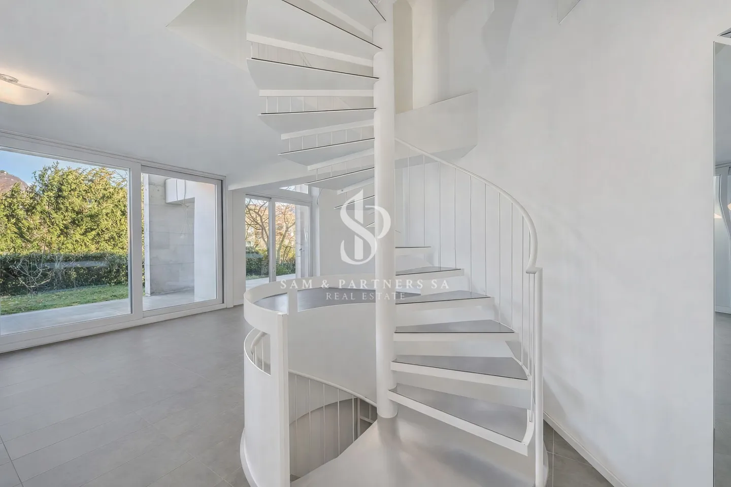 Duplex con Giardino a Lugano - Foto 4 di 12