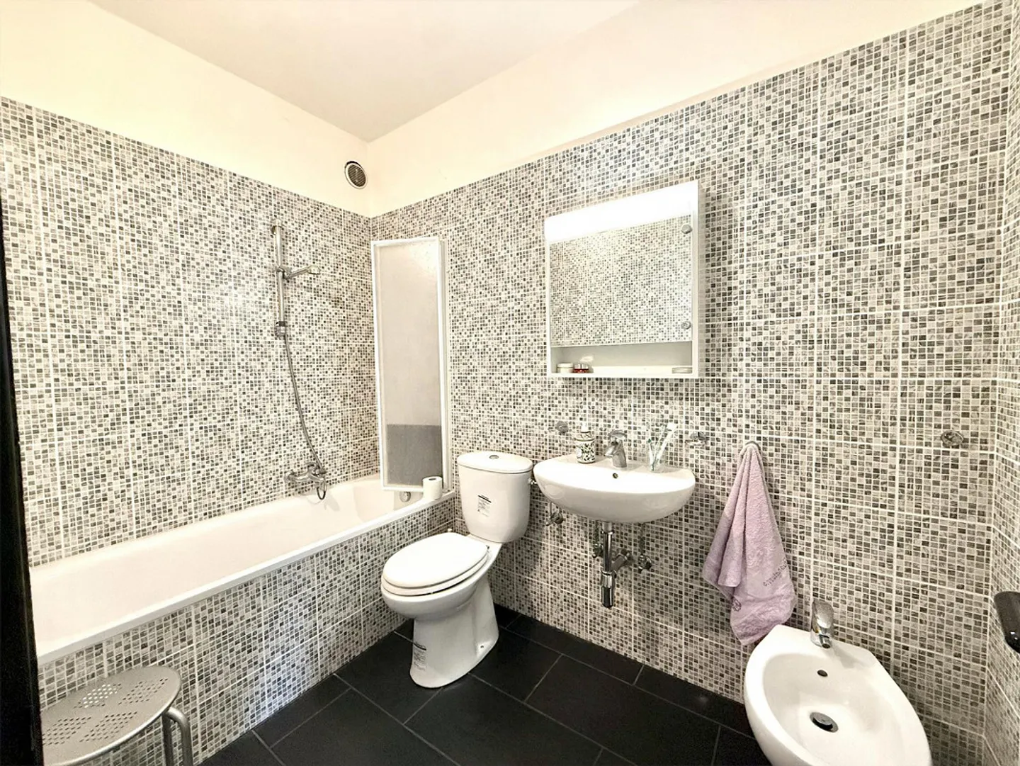GREAT INVESTMENT JUST STEPS FROM THE CENTER OF LUGANO - Photo 7 of 9