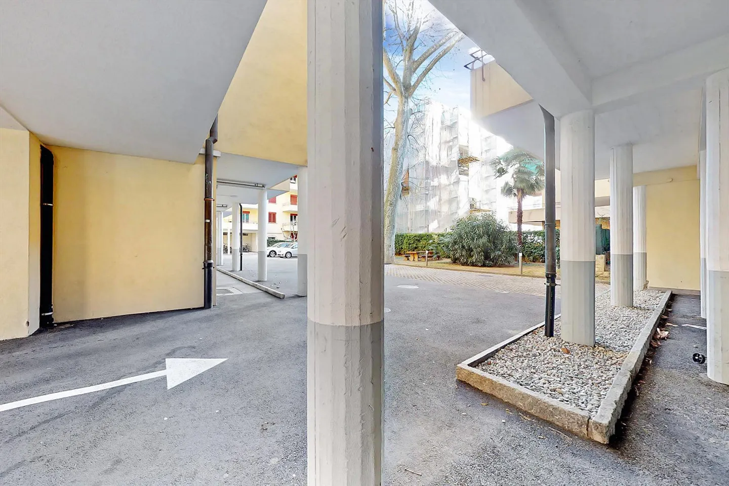 Molino Nuovo erwartet Sie: Licht, Ruhe und ideale Lage - Foto 11 von 11